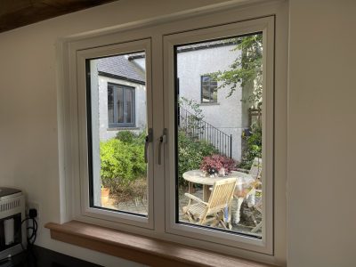 White OMNIA windows